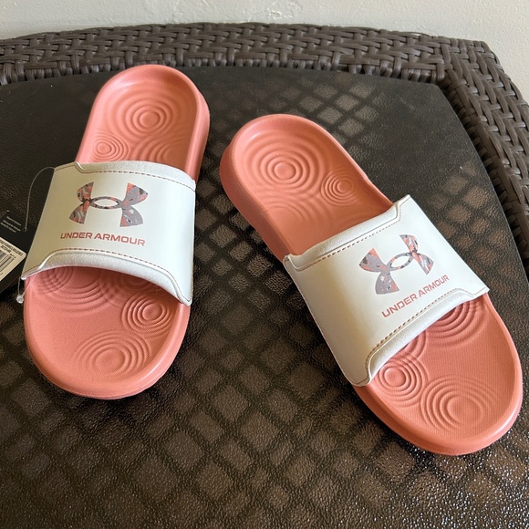 Under Armour Ignite Select Graphic Logo Slip On Slides Sandals Size 8 - Picture 1 of 10